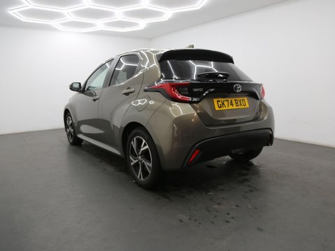 Toyota Yaris 1.5 VVT-h Design E-CVT Euro 6 (s/s) 5dr 7