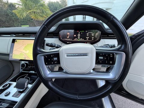 Land Rover Range Rover 3.0 P440e 38.2kWh SE Auto 4WD Euro 6 (s/s) 5dr 35