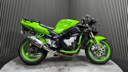 Kawasaki ZX 1995 44K PROJECT SPORTS BIKE SPARES OR REPAIR 900CC