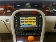 Jaguar XJ 3.0 XJ6 V6 Sovereign Auto 4dr 18