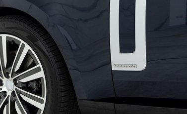 Land Rover Range Rover P530 Autobiography LWB 7 Seater 27