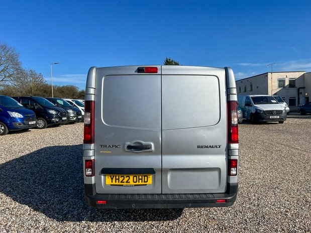 Renault Trafic LWB L2H1 Sport L130 Air Con Alloys Nav Sensors EURO 6 NO VAT 7