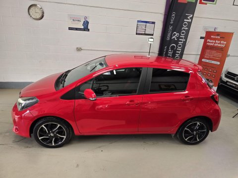 Toyota Yaris 1.33 Dual VVT-i Sport Euro 5 5dr Euro 5 6