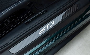 Porsche 911 GT3 (992) 18