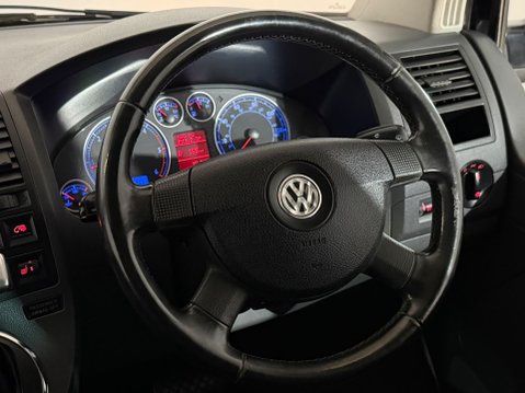 Volkswagen Caravelle EXECUTIVE TDI 14