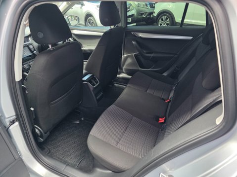 Skoda Octavia SE TDI 4X4 14