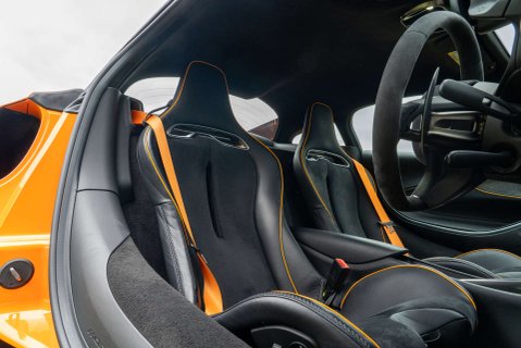 McLaren Artura PHEV 11