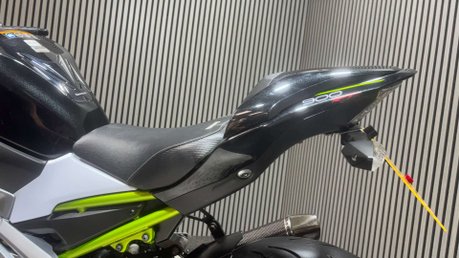 Kawasaki Z900 2019 69 PLATE FULL AKRAPOVIC ONLY 15K STUNNING NAKED BIKE 42