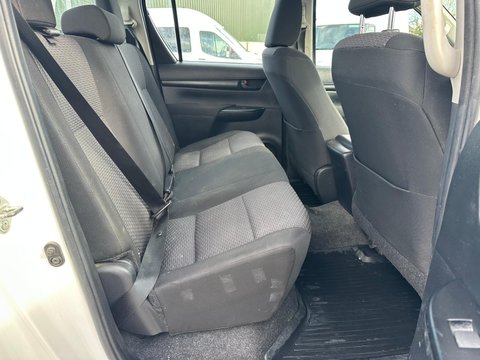 Toyota Hilux ACTIVE 4WD D-4D DCB 17