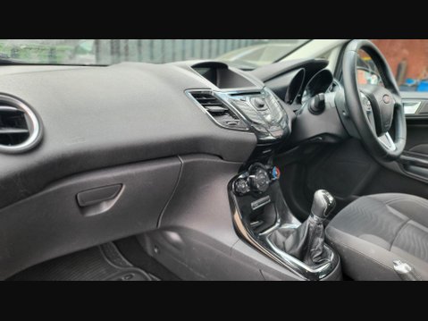 Ford Fiesta ZETEC 11