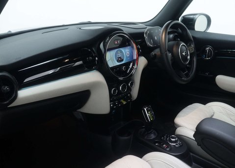 Mini Hatch Cooper S Electric Level 3 3dr 46