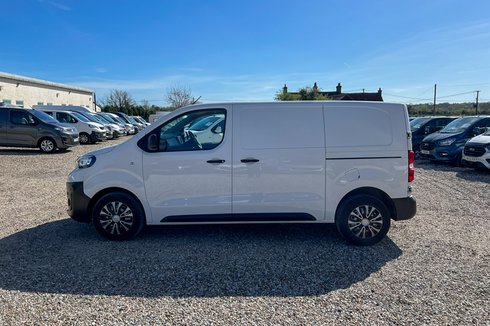 Peugeot Expert MWB L2H1 Low Roof Premium Air Con Sensors EURO 6 NO VAT
