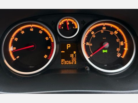 Vauxhall Corsa 1.4 16V SE Hatchback 5dr Petrol Auto Euro 5 (100 ps) 6