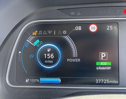 Nissan LEAF Leaf Tekna 5dr 110kw 39kwh (Automatic) 32