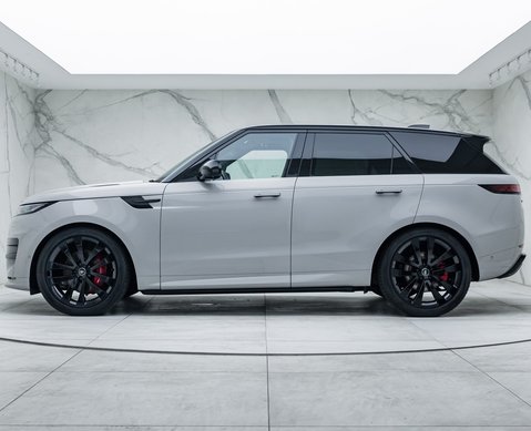 Land Rover Range Rover Sport D300 Dynamic SE