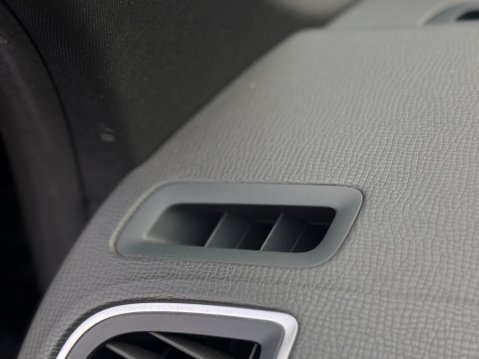 Volvo XC60 2.0 D4 R-Design Lux Nav Euro 6 (s/s) 5dr 68