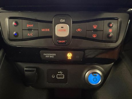 Nissan LEAF 40kWh Acenta Auto 5dr 20