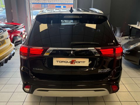 Mitsubishi Outlander 2.4 Outlander 4h PHEV CVT 4WD 5dr 7