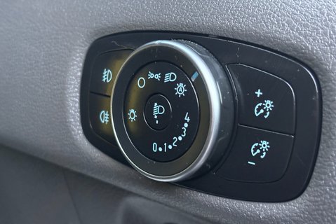 Ford Transit Custom 320 L1 Limited 170 ps Panel Van - Automatic 39