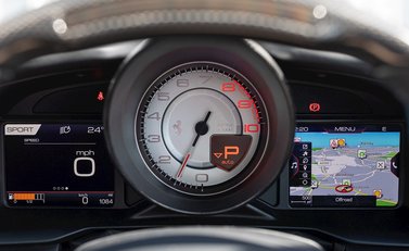 Ferrari F8 Tributo 17