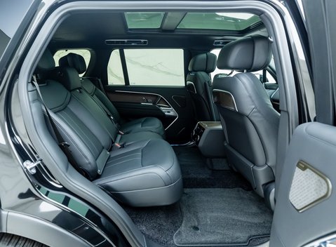 Land Rover Range Rover P460e Autobiography LWB 16