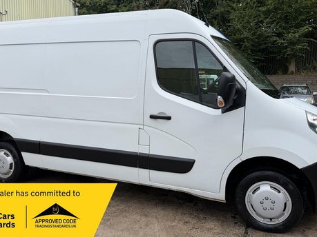 Renault Master 2.3 dCi 33 Business+ Panel Van 5dr Diesel Manual FWD MWB Medium Roof Euro 5