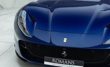 Ferrari 812 Superfast 26