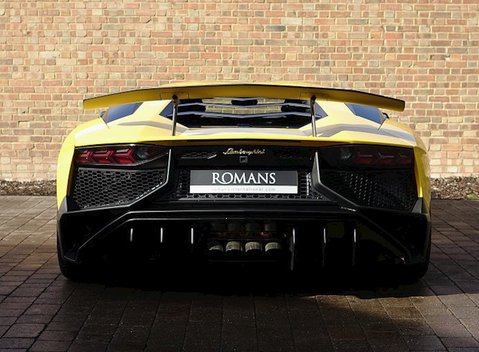 Lamborghini Aventador SV LP750-4 17