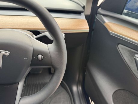 Tesla Model Y ModeL Y Long Range AWD 4WD 5dr 27