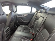 Jaguar XE 2.0 XE R-Dynamic S D Auto 4dr 38