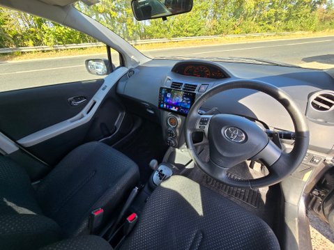 Toyota Yaris T SPIRIT MM VVT-I 10