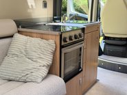 Auto-Trail V-Line 635 35 L4H2 STANDARD PV 13