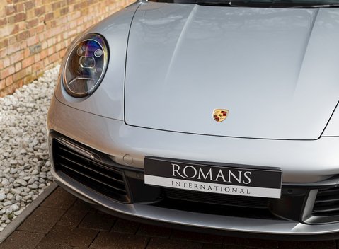 Porsche 911 Carrera 4S (992) 24