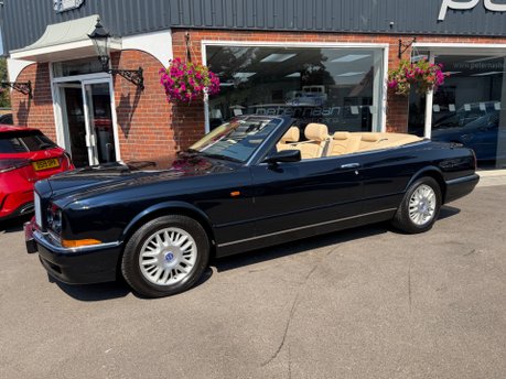 Bentley Azure 6.8 Convertible 2dr Petrol Automatic (422 g/km, 385 bhp) 10