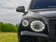 Bentley Bentayga V8 21