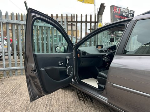 Renault Clio DYNAMIQUE TOMTOM 16V 60
