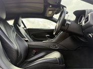 Aston Martin DB11 V8 42