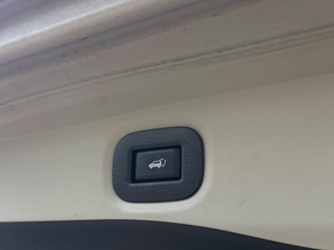 Nissan X-Trail 1.6 dCi Tekna XTRON Euro 5 (s/s) 5dr 51