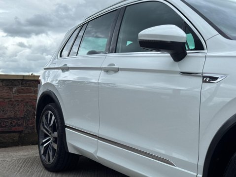 Volkswagen Tiguan 2.0 TDI R-Line Tech DSG 4Motion Euro 6 (s/s) 5dr 7