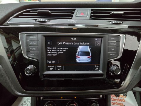 Volkswagen Touran 1.6 TDI BlueMotion Tech SE Euro 6 (s/s) 5dr 31