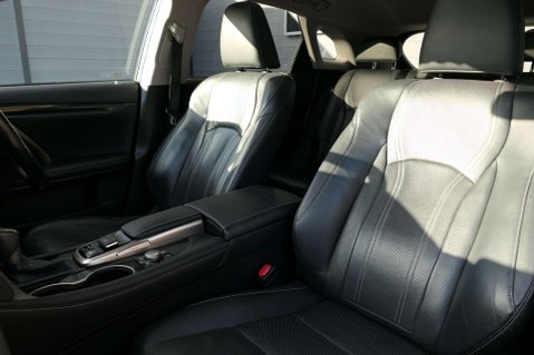 Lexus RX 3.5 RX 450H Luxury CVT 4WD 5dr 35