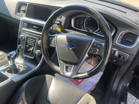 Volvo V60 2.0 D4 R-Design Nav Euro 6 (s/s) 5dr 31
