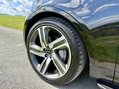 Land Rover Discovery R-DYNAMIC SE MHEV 14