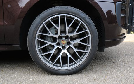 Porsche Macan S PDK - Pan Roof, Air Suspension, BOSE, Active Cruise 13