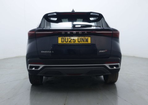 OMODA 5 1.6 5 Noble Auto 5dr 10