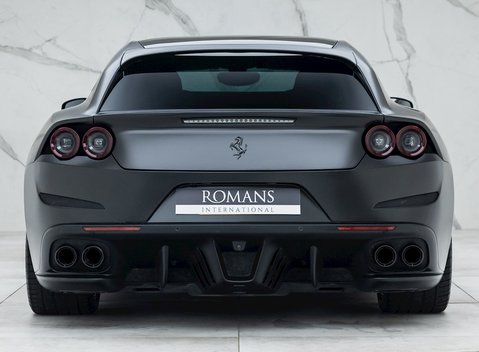 Ferrari GTC4 Lusso V12 5