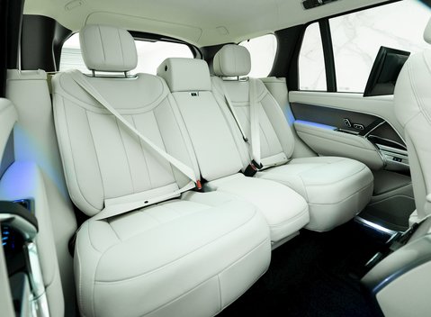 Land Rover Range Rover P510e First Edition 12