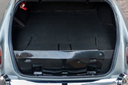 Rolls-Royce Silver Cloud III Restored 32