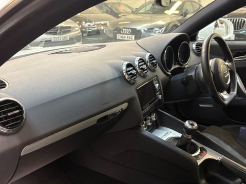 Audi TT 2.0 TFSI S line Euro 5 (s/s) 3dr 10