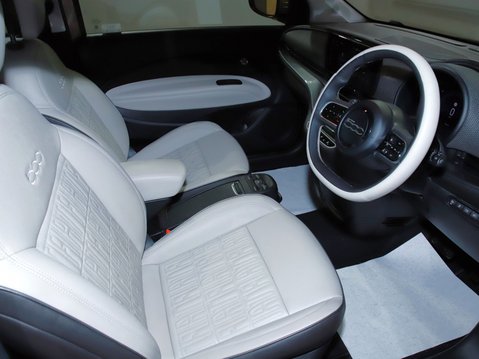 Fiat 500 87kW La Prima 42kWh 3dr Auto 19